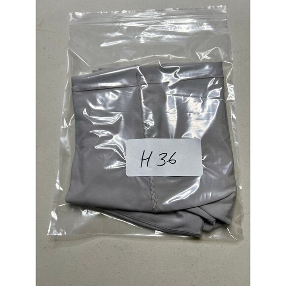 Nike DRI-FIT SWOOSH 7/8 LEGGINGS IN GRAY-GREY women size Large - gym workout - Picture 11 of 11